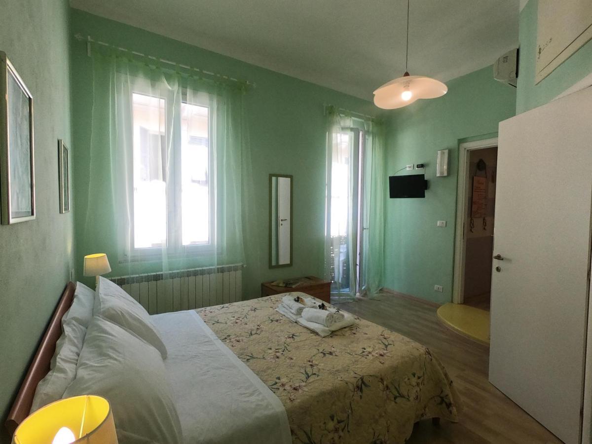 Valerie Hotel Специя Екстериор снимка