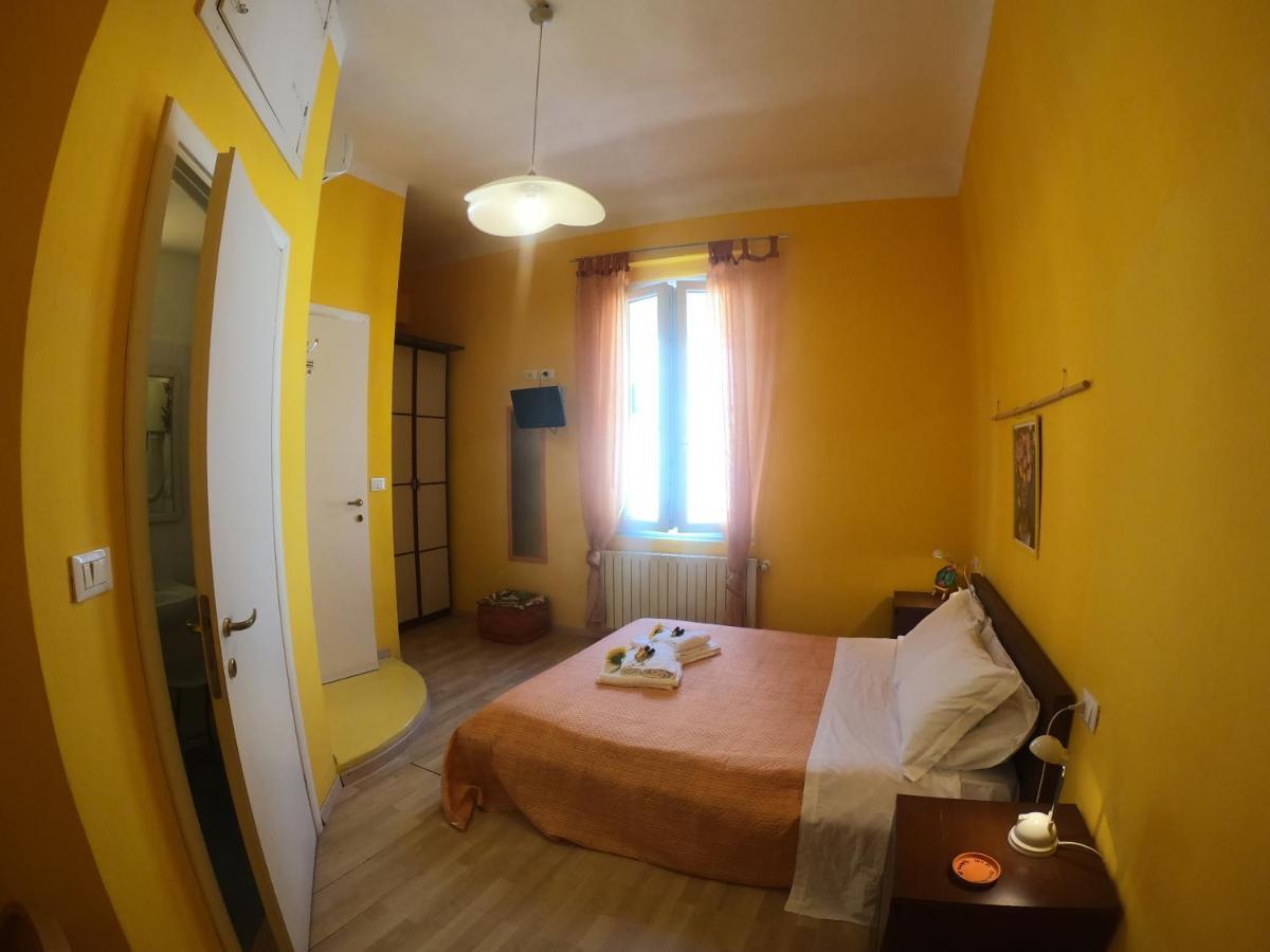 Valerie Hotel Специя Екстериор снимка